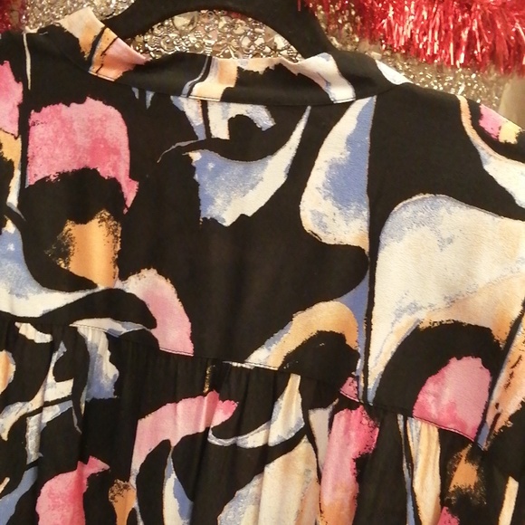 Ella Vibrant Abstract Blouse Size 1 X - Picture 5 of 7